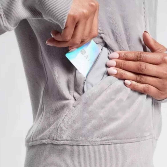 Athleta Triumph Hoodie In Double Cozy Karma in Norwegian Grey - Picture 3 of 16